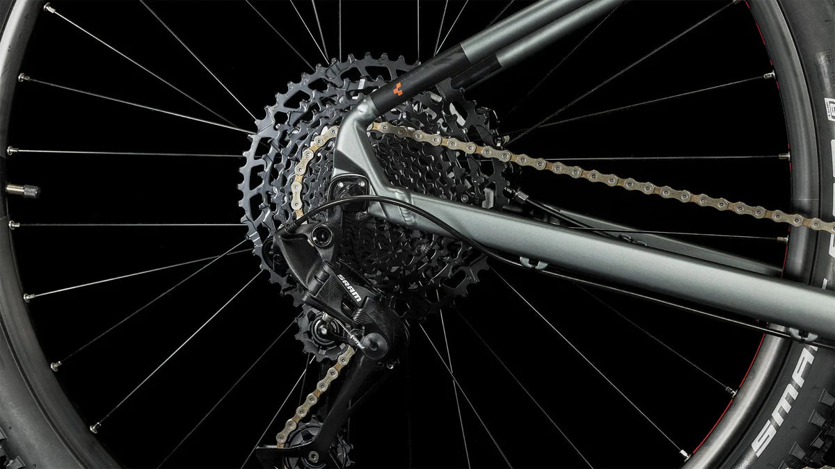 Bicicleta CUBE Analog flashgrey´n´red