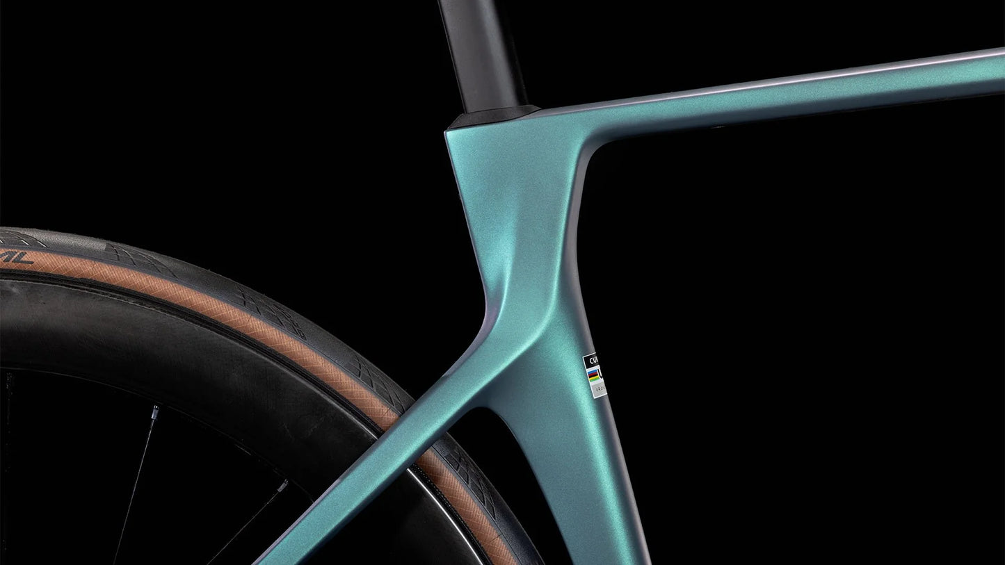Bicicleta Ruta Cube Agree C:62 Pro polarlight´n´aquagreen / PREVENTA
