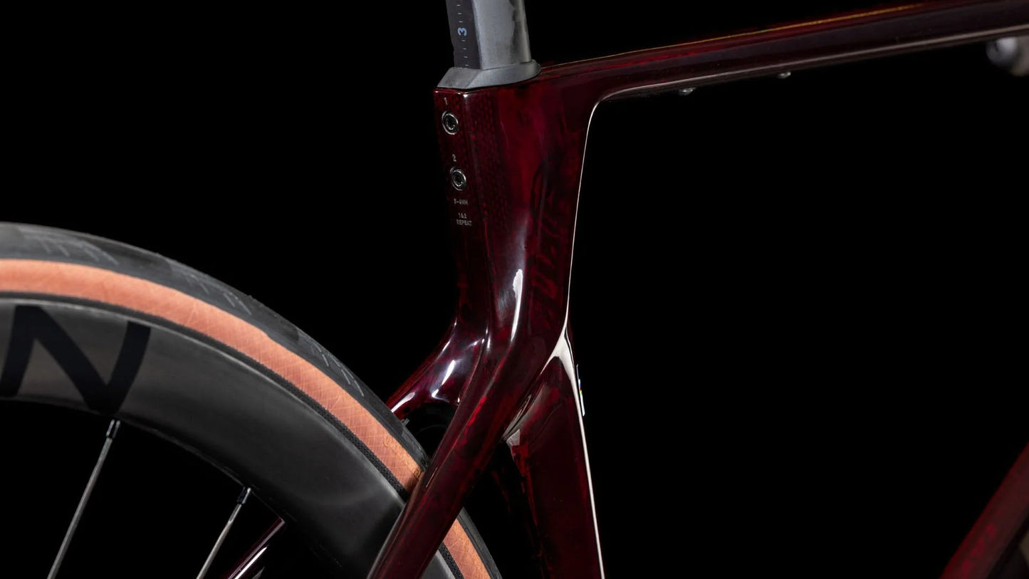 Bicicleta Cube Agree C:62 SLX liquidred´n´prism / PREVENTA