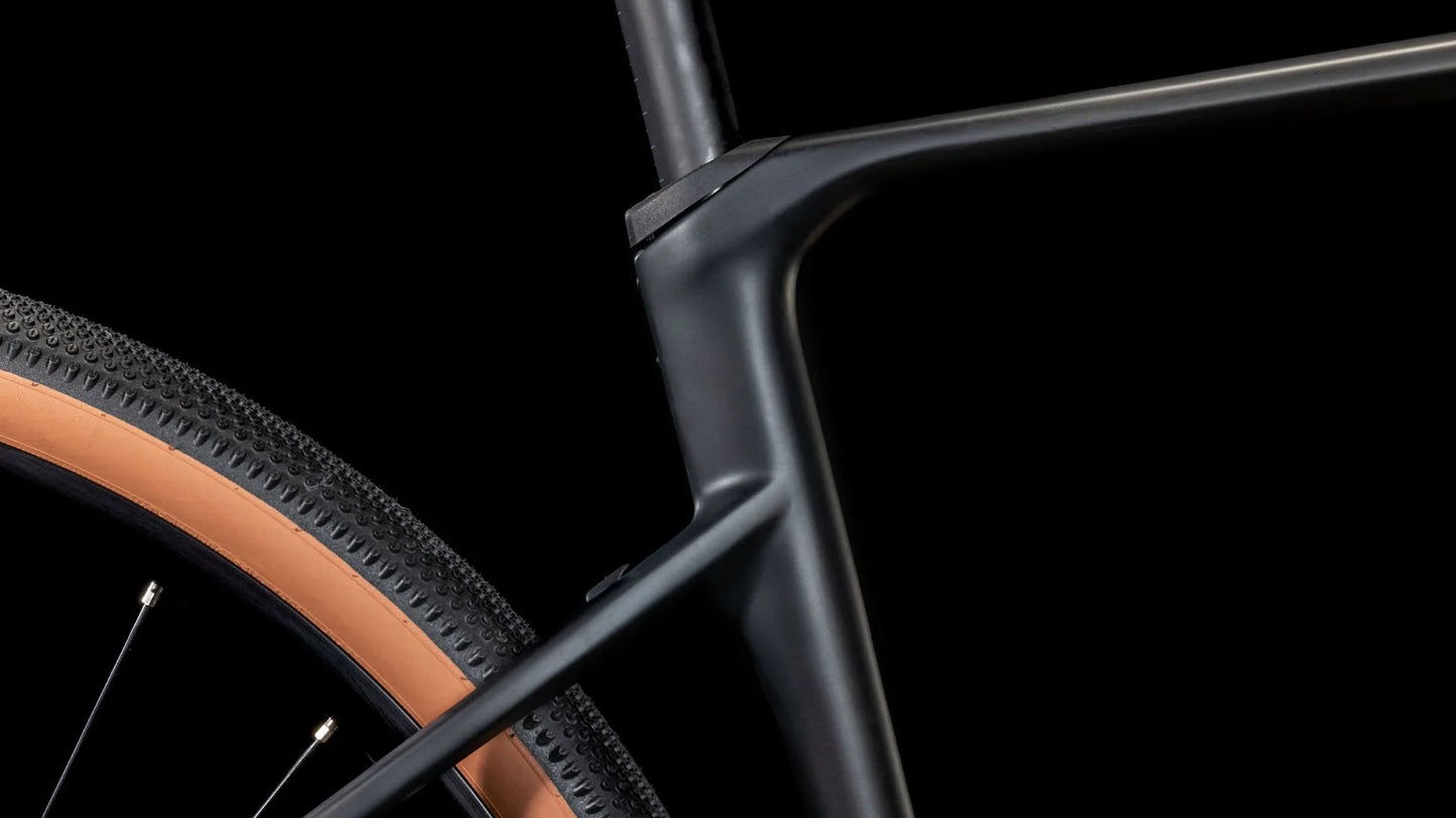 Bicicleta Cube Nuroad C:62 ONE carbon´n´glossy / PREVENTA