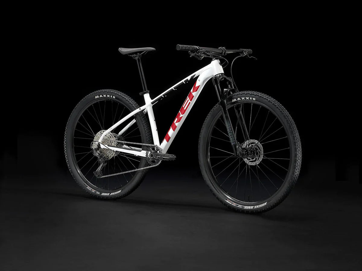 Bicicleta Mountain Bike X-Caliber 8 Blanco