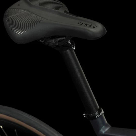 Bicicleta Ruta Cube ATTAIN DEEPBLUE´N´WHITE