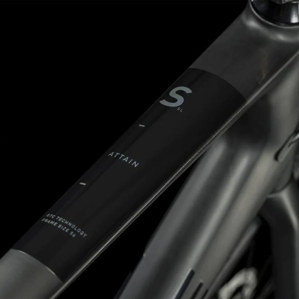 Bicicleta Ruta cube ATTAIN GTC SLX  Carbon´n´Black