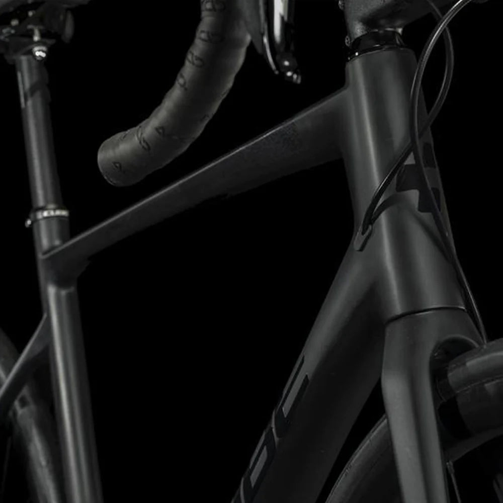 Bicicleta Ruta cube ATTAIN GTC SLX  Carbon´n´Black