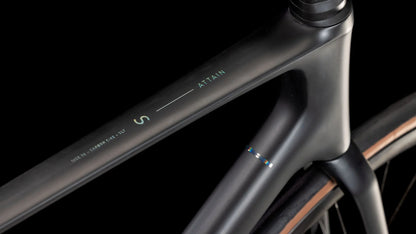 Bicicleta Cube Attain C:62 SLT carbon´n´rainbow / PREVENTA