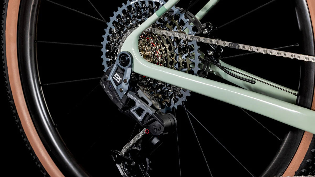 Bicicleta Cube Nuroad C:62 EX desertstone´n´green / PREVENTA