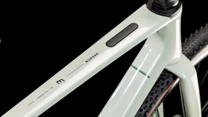 Bicicleta Cube Nuroad C:62 EX desertstone´n´green / PREVENTA