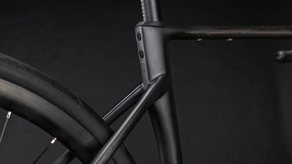 Bicicleta Cube Attain C:62 Race blackline
