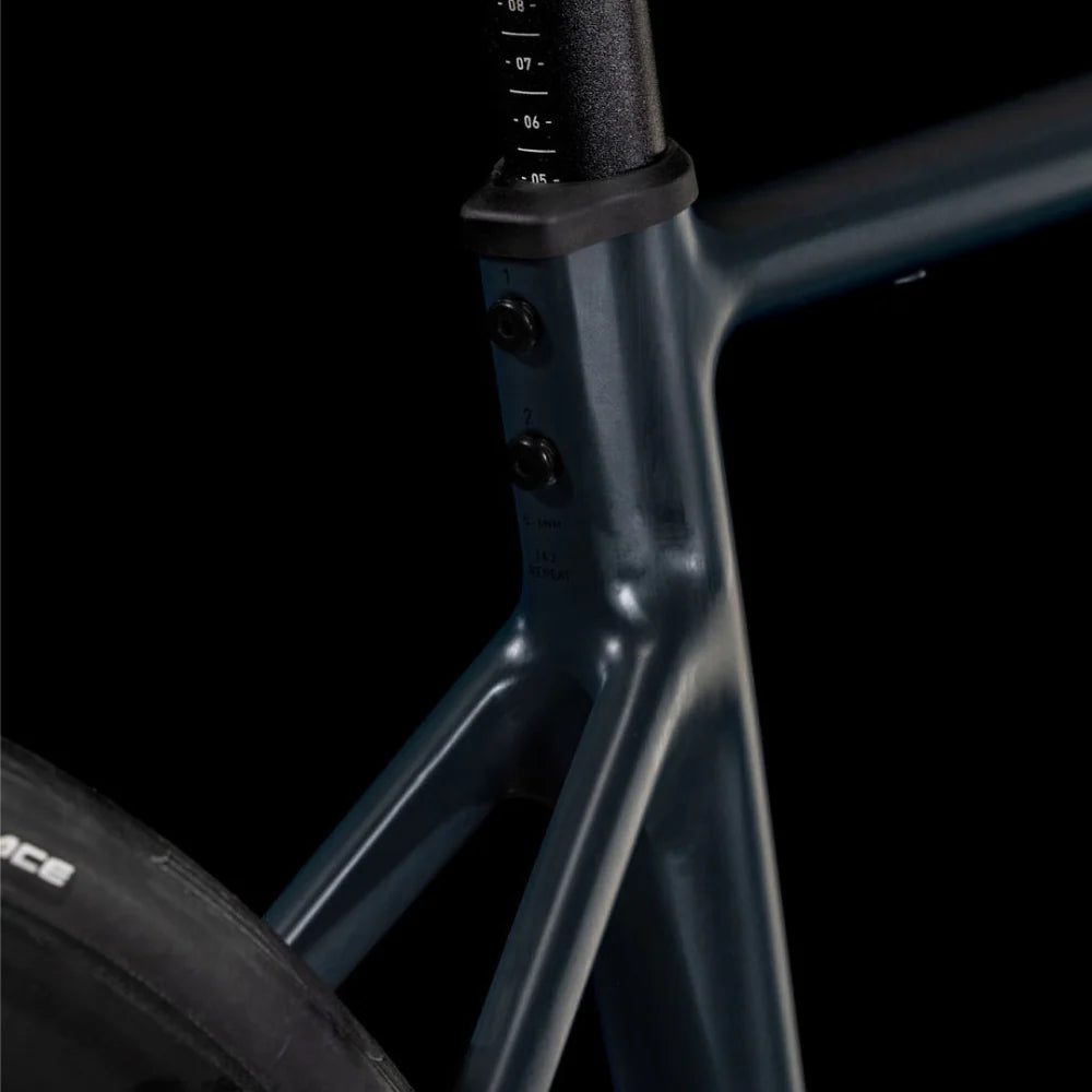 Bicicleta Ruta Cube Attain Race night´n´black