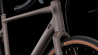 Bicicleta Cube Nuroad ONE cedar´n´black