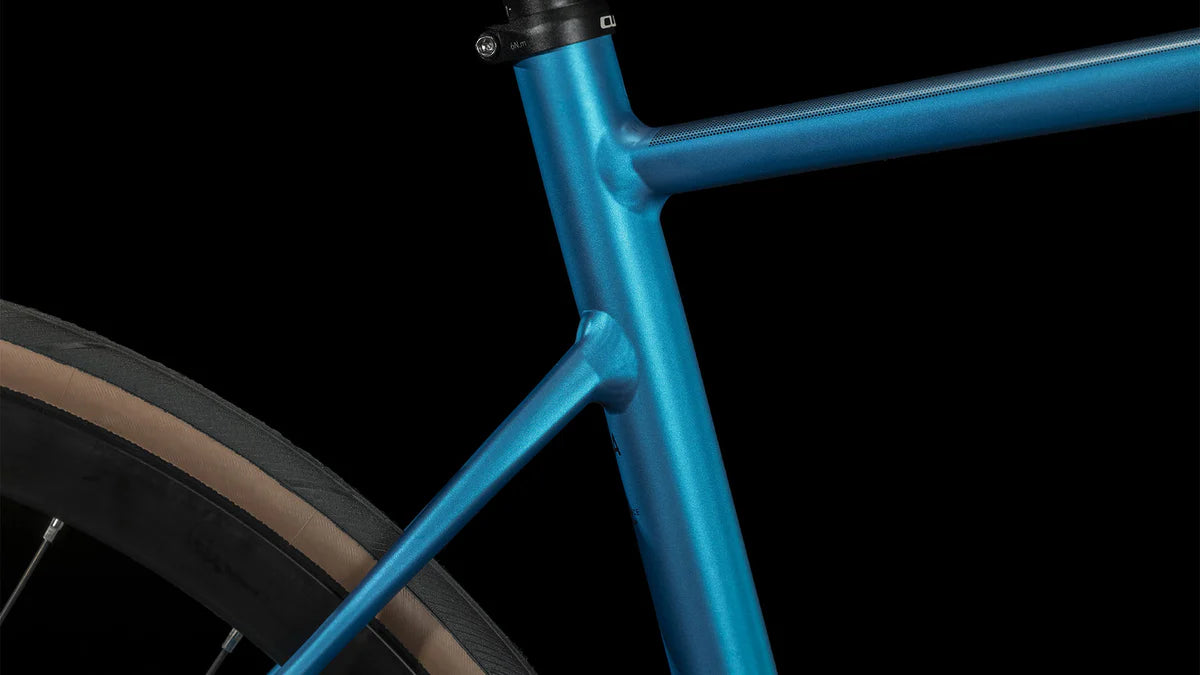 Bicicleta Ruta cube ATTAIN RACE Blue´n´Spectral
