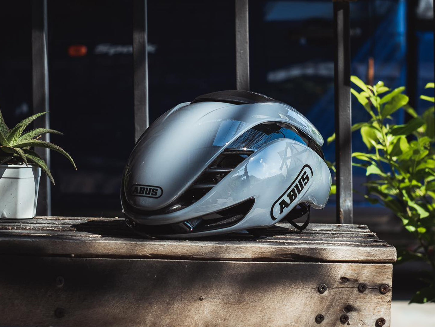 Casco de bicicleta ABUS GAMECHANGER 2.0 plata brillante