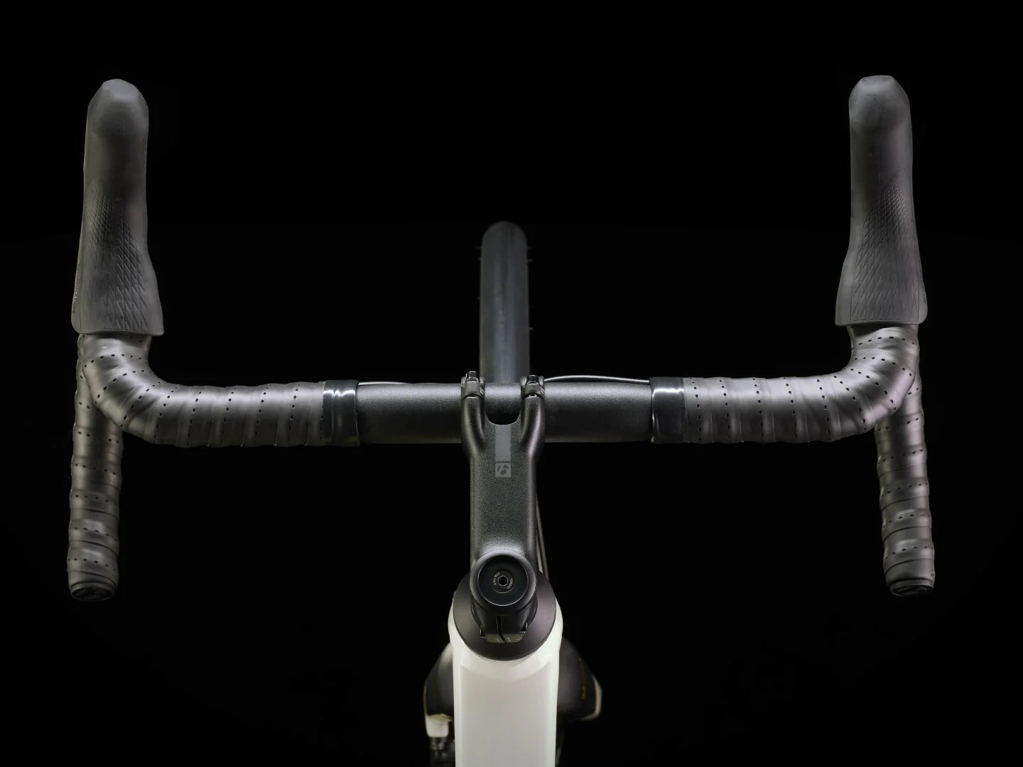 Bicicleta ruta Trek Domane AL4 Gen 4 Blanca