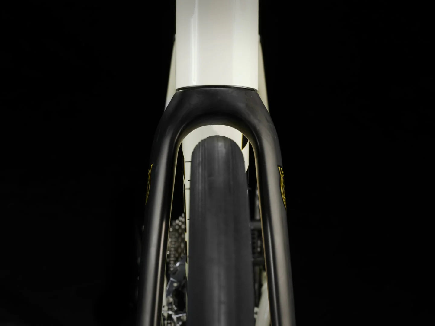 Bicicleta ruta Trek Domane AL4 Gen 4 Blanca